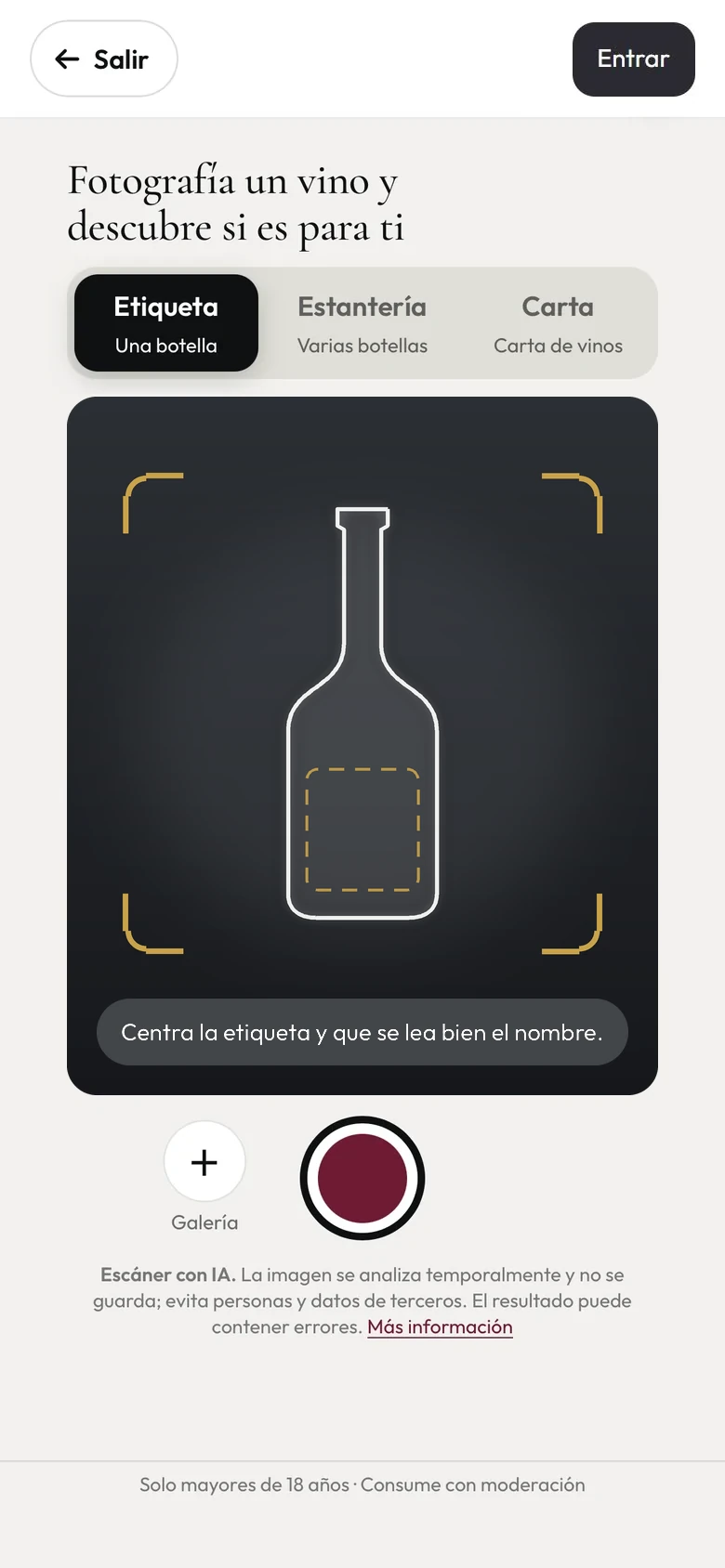 Escáner de Vineyard & People en el móvil: fotografía una etiqueta, una estantería o una carta de vinos